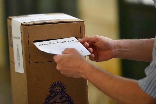 La Cámara Electoral convocó a políticos a firmar un compromiso para combatir la desinformación"