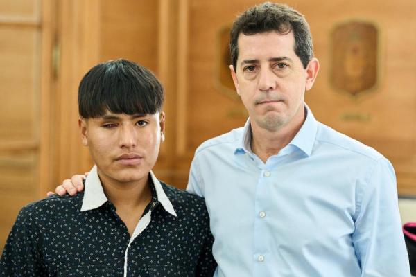 Wado de Pedro recibió al joven que perdió un ojo por un balazo de goma de la policía de Morales en Jujuy