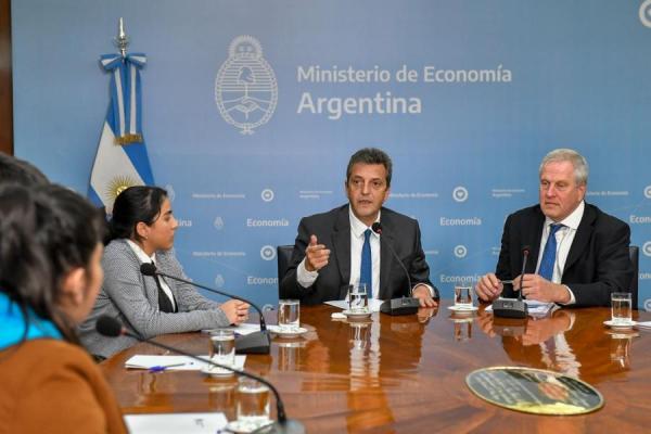 Becas Progresar: el Gobierno anunció el aumento a $20 mil a partir de agosto