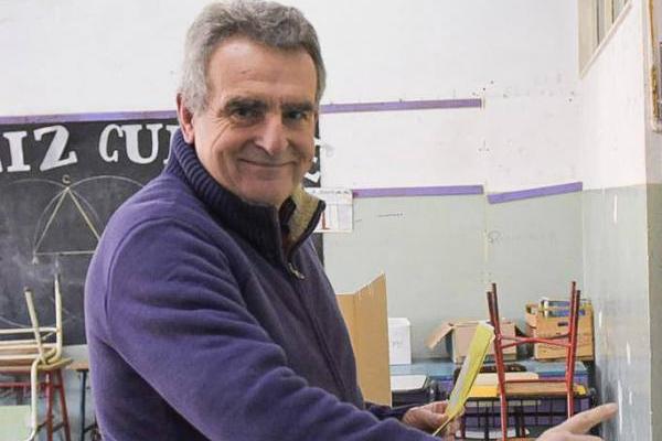 Cómo y dónde el votó el jefe de Gabinete y precandidato vicepresidencial, Agustín Rossi