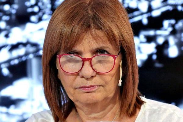 Patricia Bullrich insistió en la necesidad de "sacar cepo lo antes posible" en su visita a Expo Rural