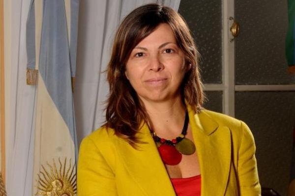 Batakis apoyó a Massa y advirtió que "mientras él plantea un alivio fiscal, la oposición quiere una reforma laboral"