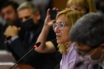 Macri es un irresponsable y un vendepatria, dijo María Rosa Martinez