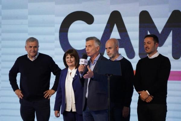 El "Círculo Rojo" y el larretismo culpan a Macri por el triunfo de Milei