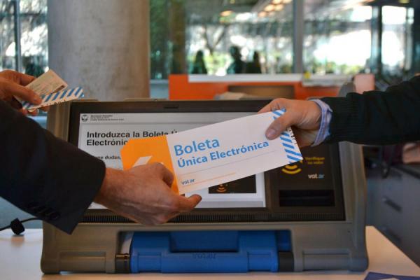La Ciudad desistió del voto electrónico en octubre tras múltiples denuncias por irregularidades