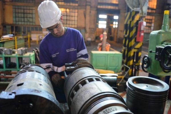 La actividad económica bajó 4,4% interanual en junio por fuerte impacto de la sequía