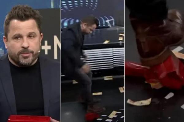 Tetaz imitó a Milei y rompió en TV una máquinita de fabricar billetes como plan contra la inflación