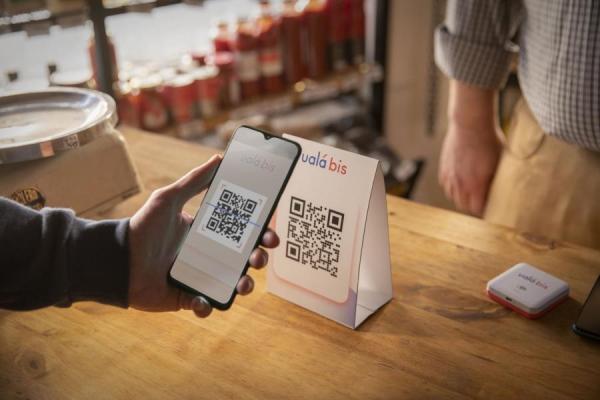 Desde el viernes, los QR de pago deberán aceptar transacciones con tarjeta desde todas las billeteras digitales