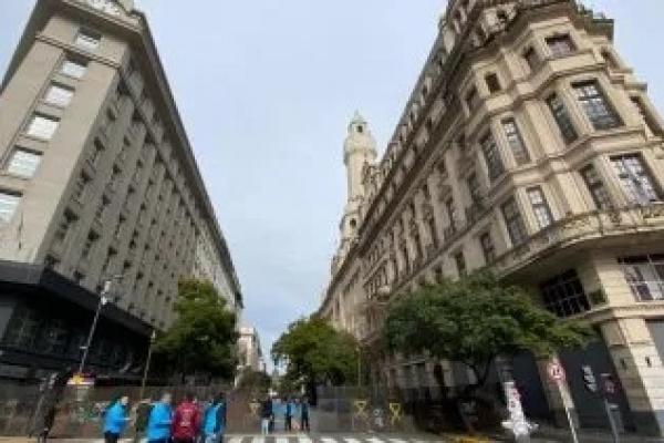 Vallaron la Legislatura porteña a la espera de las marchas contra el acto negacionista de Villarruel