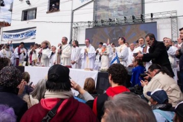 La Iglesia realizó una misa como respuesta a las fuertes críticas de Milei al Papa Francisco