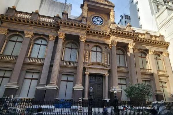 Récord del BCRA: 21 jornadas al hilo, rompió la mejor racha de 2023 y compró 2.500 millones U$S