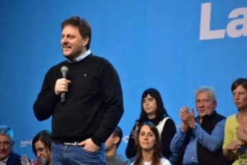 Foto de Santoro llam a formar "un gran gobierno de coalicin" con "algunos funcionarios de Larreta" 
