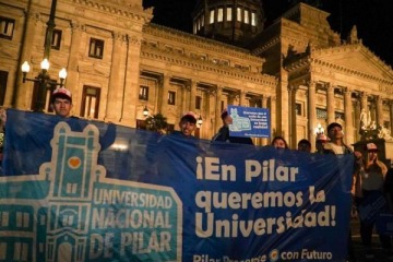 Achával festejó que la Universidad Nacional de Pilar es ley: "Es un reconocimiento a todo el pueblo de Pilar"