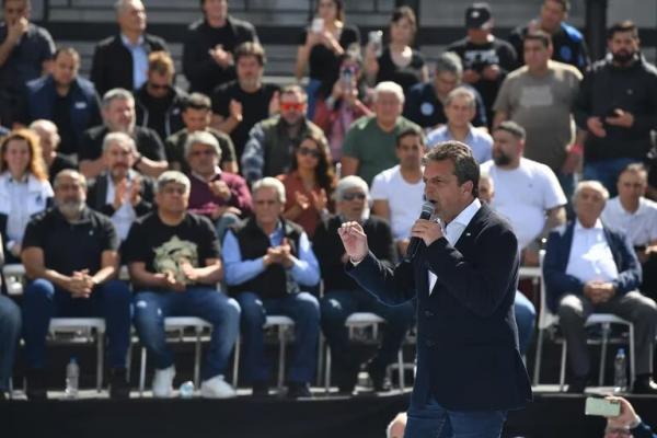 Massa: "A partir del 10 de diciembre va a haber un gobierno que ponga en su lugar al FMI"