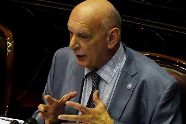"Tendría que decidirlo el partido": Pastori sobre la eventual postura de la UCR en un balotaje Massa-Milei
