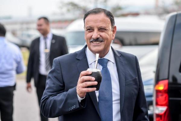 Ricardo Quintela llamó a ser "mariscales para persuadir y convencer a los votantes confundidos"