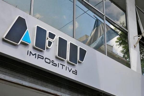 Ganancias: AFIP ya devolvió $36.000 millones por gastos en el exterior y triplica el monto respecto de 2022