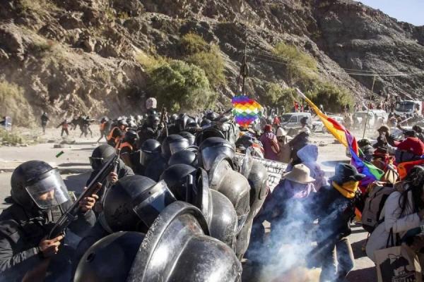 Amnistía Internacional asegura que la policía de Jujuy realizó detenciones arbitrarias e hizo uso ilegal de la fuerza