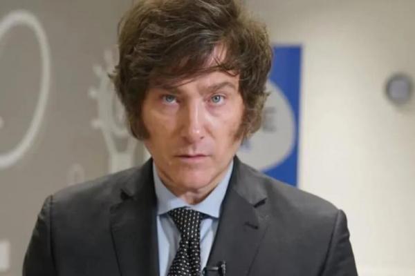 Milei se defendió de las acusaciones por la corrida cambiaria y criticó al Gobierno nacional