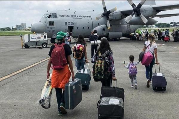 En el marco del operativo "Regreso Seguro", partió un tercer vuelo para el rescate de argentinos en Israel