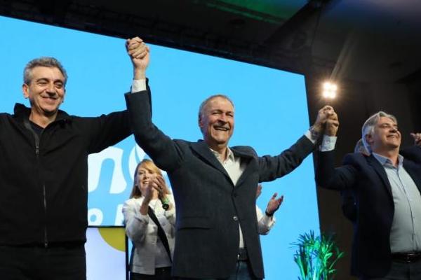 Schiaretti felicitó a Massa y bregó para que "gobierne quien gobierne, retome la agenda federal"