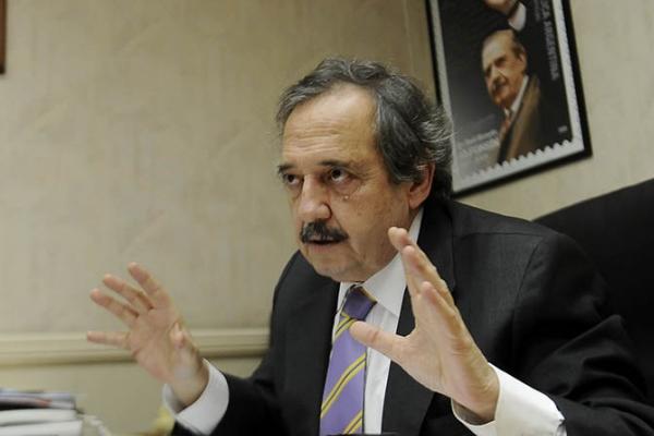 Alfonsín llamó a que la UCR abandone la neutralidad y apoye a Sergio Massa