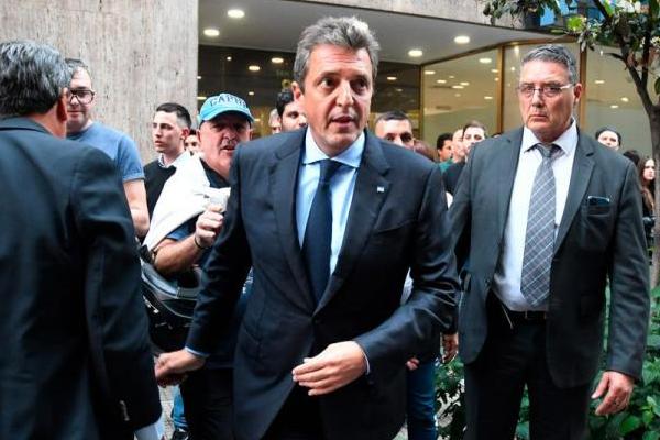 Massa convocó a la UIA a ser parte del gobierno de unidad nacional