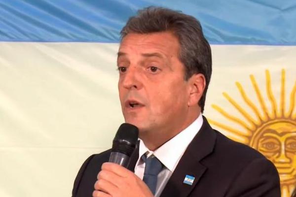 Junto a Raverta, Massa reafirmó su compromiso para que los jubilados "no sean víctimas de las  AFJP"