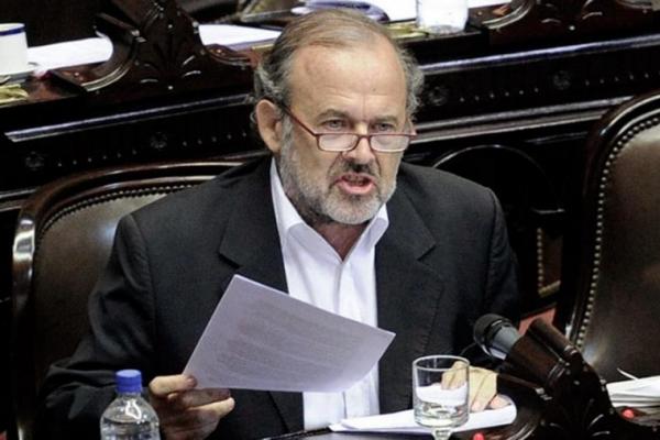 Amadeo desmintió los dichos de Milei sobre el acuerdo con Bullrich y Macri: "No fue incondicional, pusimos condiciones"