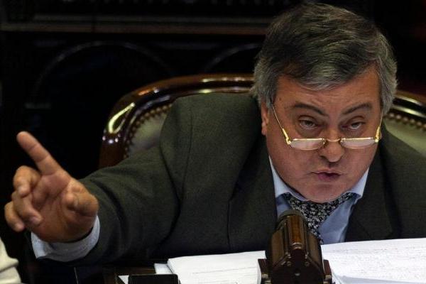 Para Selva, "es casi una ofensa que el peronismo cordobés intenta votar a Milei"