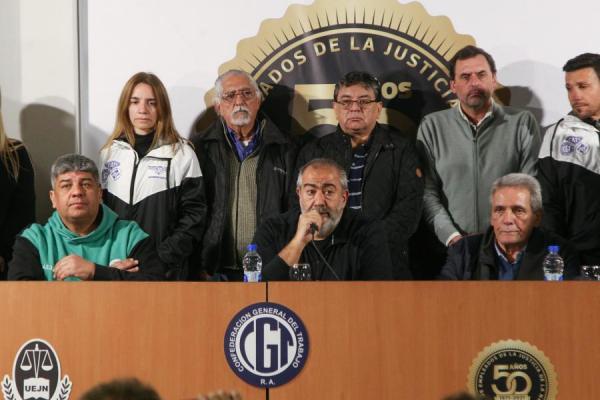 La CGT entregará a Massa y Milei un documento sobre desarrollo, producción y trabajo