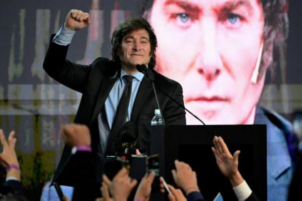 El spot de Milei que contradice a Milei: punto por punto, las propuestas que dijo o escribió y ahora niega