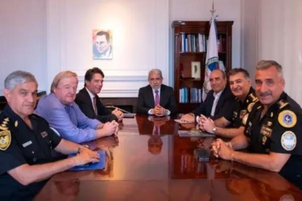 Anibal Fernández se reunió con el equipo de Milei para la transición en Seguridad