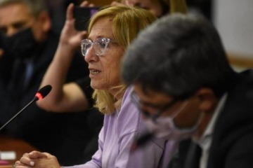 "Hay que pensar con inteligencia como resistir, sin volvernos locos", expresó Martínez 
