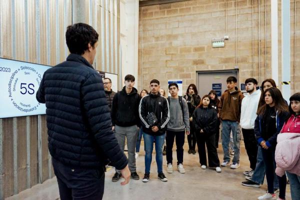 Más de 2.000 estudiantes secundarios participaron del programa Escobar Produce