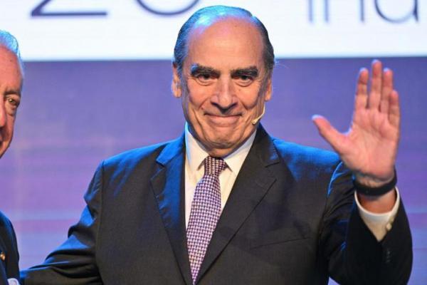 Francos: "El camino es quitarle al sector privado el peso del Estado"