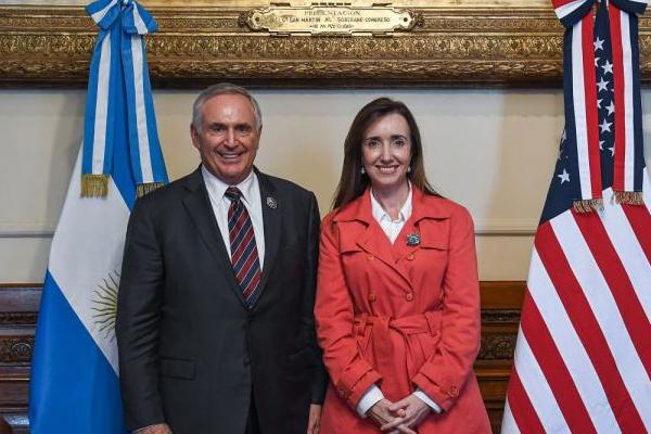 Villarruel recibió a Stanley y no descartó la posibilidad de que Joe Biden visite Argentina