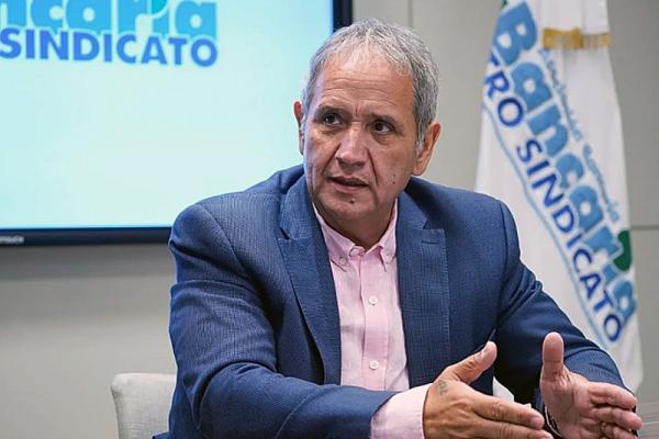 Presentaron un proyecto para hacer coparticipable el incremento del Impuesto País