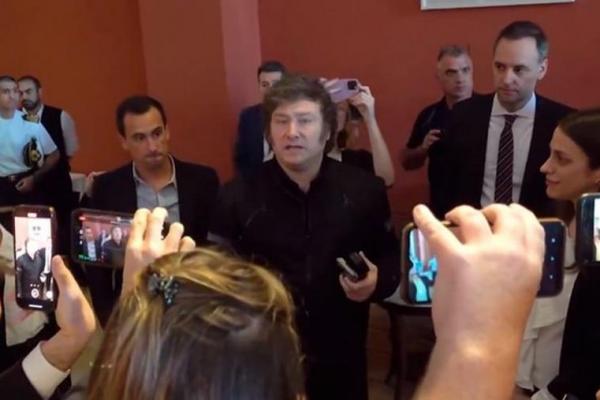 Javier Milei: "Vamos a tratar que el 2024 sea un año en el cual podamos empezar a reconstruir Argentina"