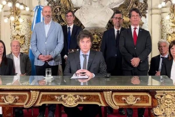 El Gobierno sufrió un nuevo revés judicial:  la Cámara de Apelaciones decidió desarmar el proceso colectivo contra el DNU