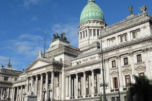 "No hay otra oferta": el gobierno se reune con la oposición para la última oferta de cara al tratamiento de la Ley Ómnibus