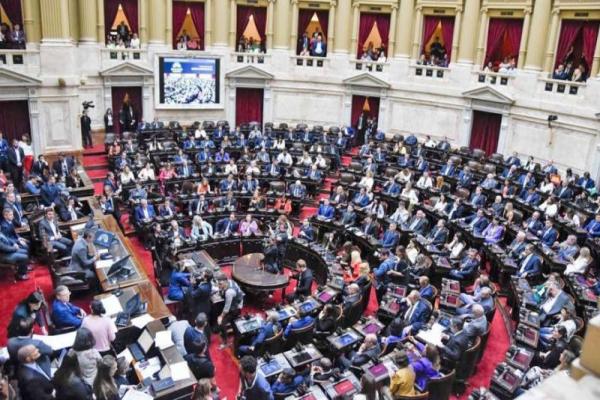 El oficialismo levantó la sesión en Diputados y mandó la Ley ómnibus de nuevo a comisión por falta de acuerdos en artículos claves