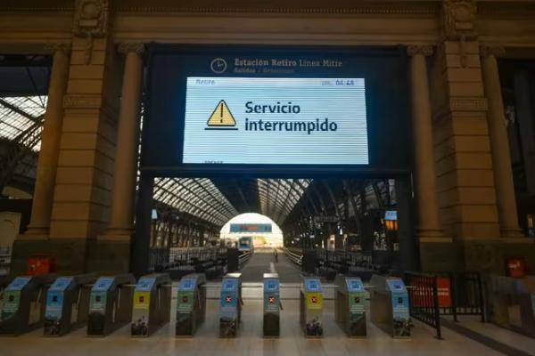 Comenzó el paro de trenes convocado por La Fraternidad: las excepciones y cuánto durará