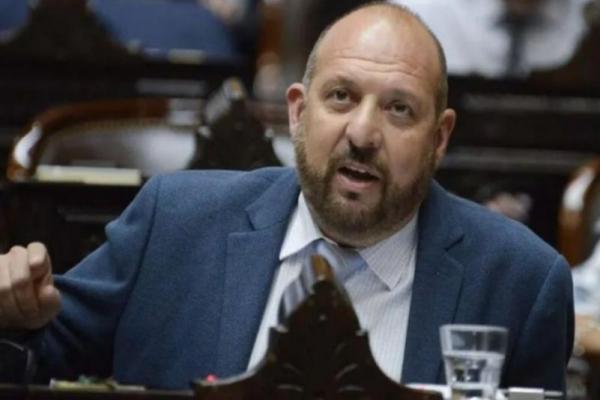 A contramano de Villarruel y Menem, un diputado libertario propuso que los legisladores devuelvan el aumento del 30%