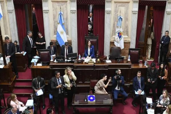 Pese al intento de Milei de frenar la discusión, el Senado ratificó que debatirá el DNU