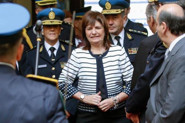 A horas del 24 de marzo, Bullrich pidió liberar a represores presos "sin causa" y por venganza