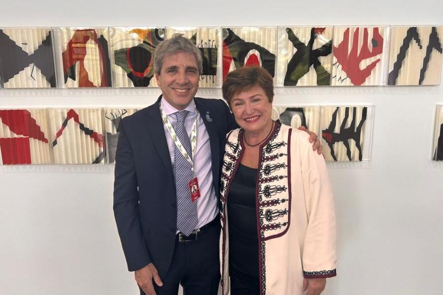 Caputo viajará a EEUU para implorarle USD 15 mil millones al FMI, pero por ahora hace agua