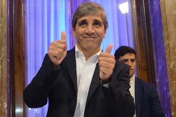 Caputo se ofreció para "defender" a la "clase media" en la "guerra" con las prepagas