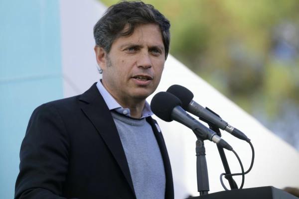 Kicillof arremetió contra Milei: Nuestros problemas no se arreglan con un voucher y obra pública cero"