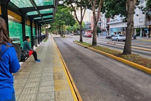 Paro de colectivos en AMBA: El Gobierno llamó a la UTA y empresas para ...